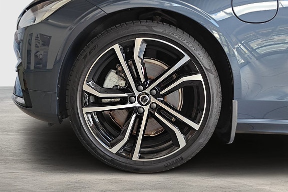 Volvo S90 9 of 26