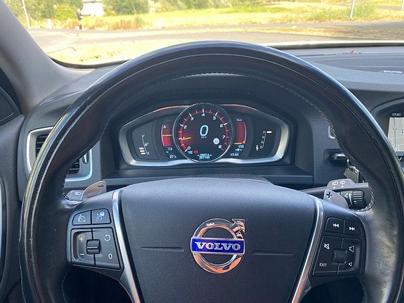 Volvo V60 5 of 6