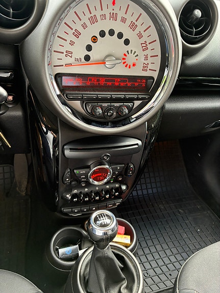 MINI Countryman Cooper D 6 of 7