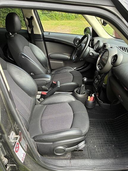 MINI Countryman Cooper D 3 of 7