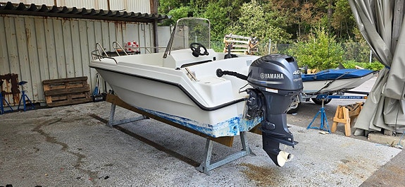 HR 465 -99 / Yamaha F40 -15 3 of 4