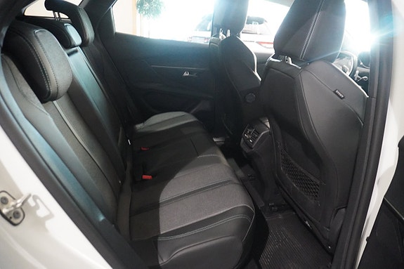 Peugeot 3008 8 of 8