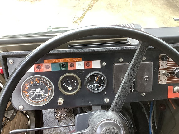 1982, 3 190 mil, 165 000 kr 4 of 8