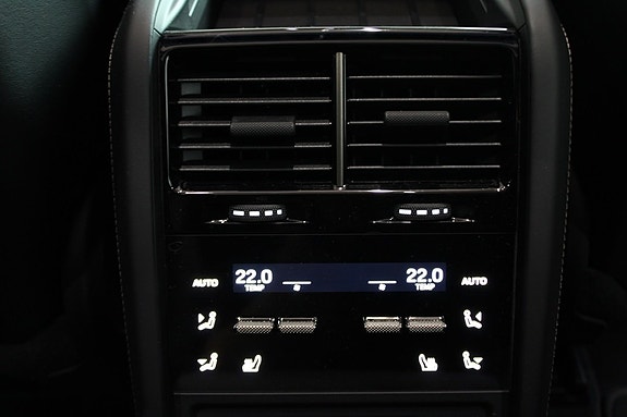 Porsche Cayenne Turbo 24 of 25