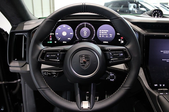 Porsche Cayenne Turbo 19 of 25