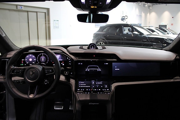 Porsche Cayenne Turbo 23 of 25