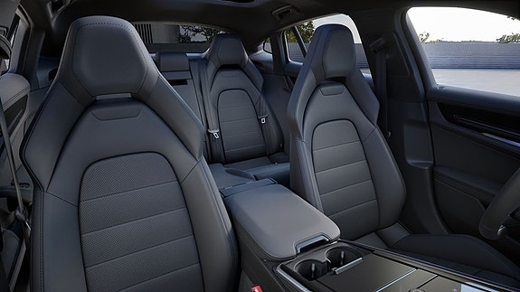 Porsche Panamera 4 4 of 10