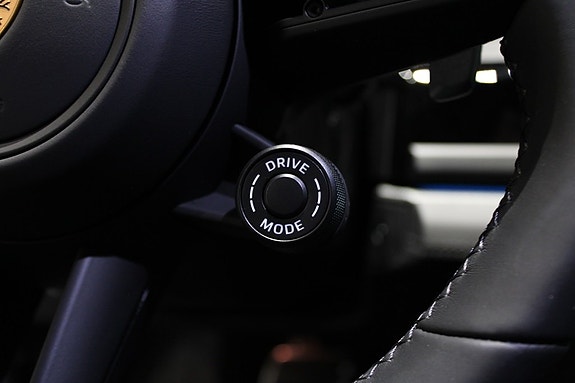 Porsche Panamera 4 18 of 20