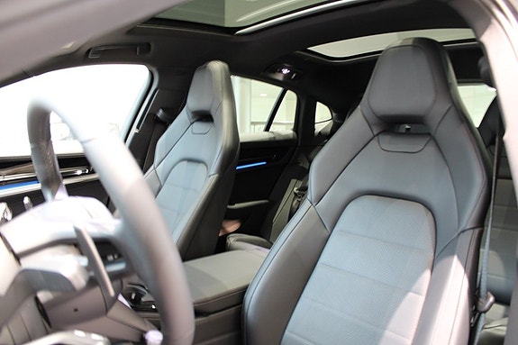 Porsche Panamera 4 9 of 20