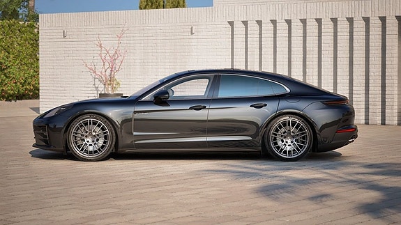 Porsche Panamera 4 6 of 10