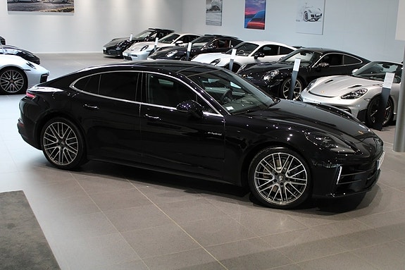 Porsche Panamera 4 6 of 20