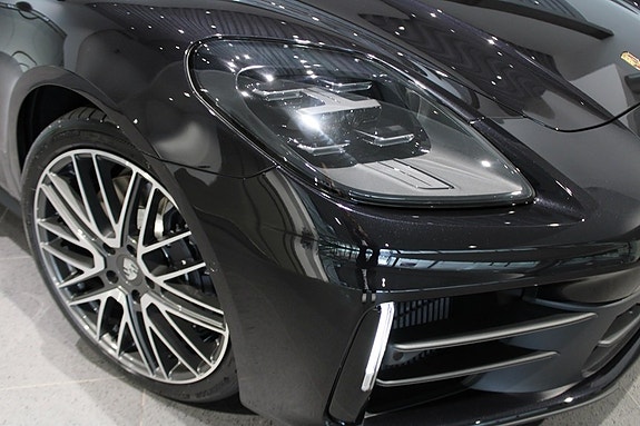 Porsche Panamera 4 5 of 20