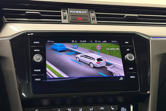 Volkswagen Passat 17 of 27