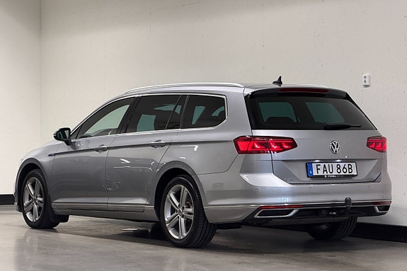 Volkswagen Passat 22 of 27