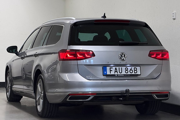 Volkswagen Passat 23 of 27