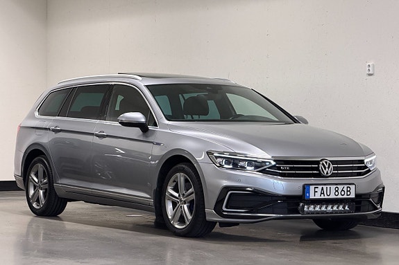 Volkswagen Passat 4 of 27