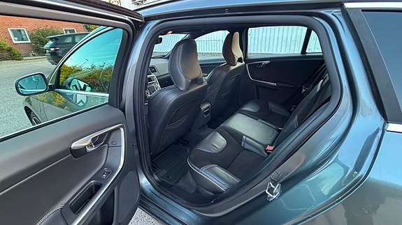 Volvo V60 10 of 10
