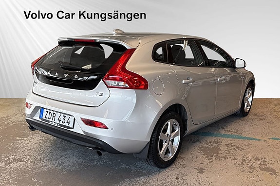 Volvo V40 5 of 22