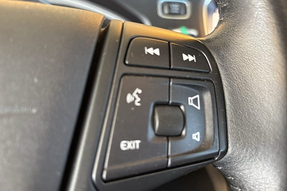 Volvo V40 18 of 22