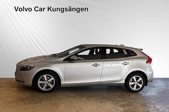 Volvo V40 3 of 22