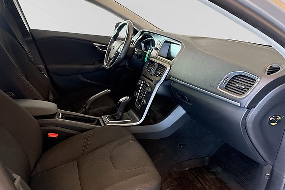 Volvo V40 10 of 22