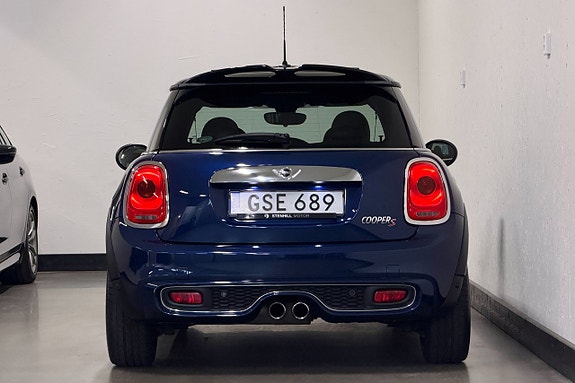 MINI Cooper S 22 of 27