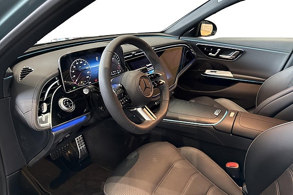 Mercedes-Benz E300 7 of 16