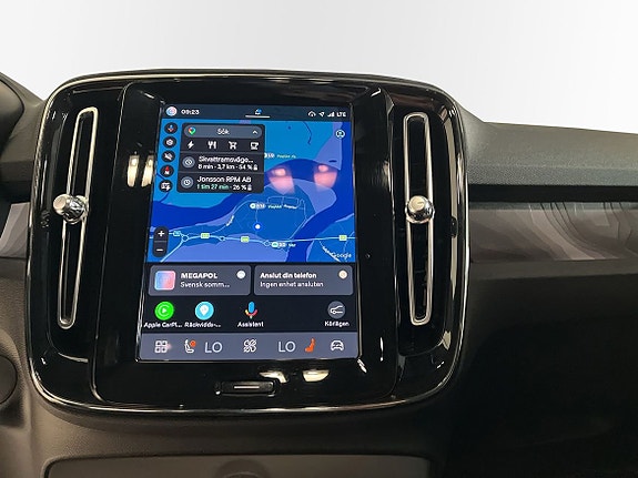 Volvo XC40 13 of 14