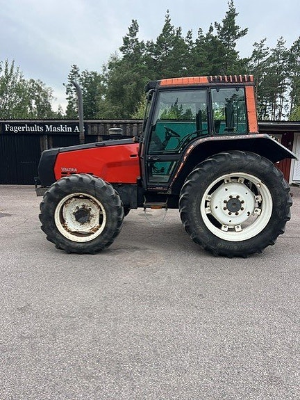 Valtra 6300 i bra skick