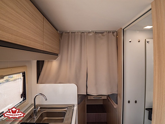 Adria COMPACT SL *Långbädd *Solcell *B-körkort 10 of 23