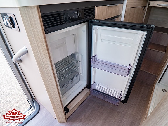 Adria COMPACT SL *Långbädd *Solcell *B-körkort 6 of 23