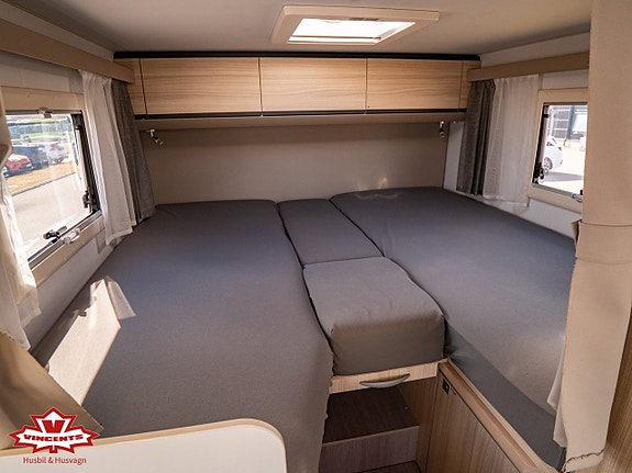 Adria COMPACT SL *Långbädd *Solcell *B-körkort 9 of 23
