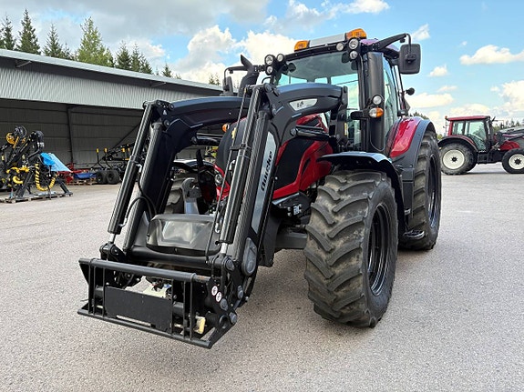 Valtra N104 HiTech / Lastare / Frontlyft / Turbinkoppling 3 of 12