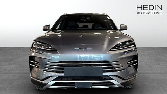 BYD Seal U 2 of 12