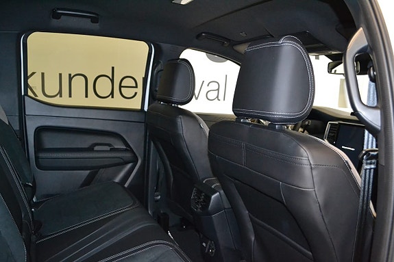 Volkswagen Amarok 10 of 10