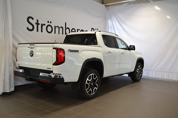 Volkswagen Amarok 2 of 10