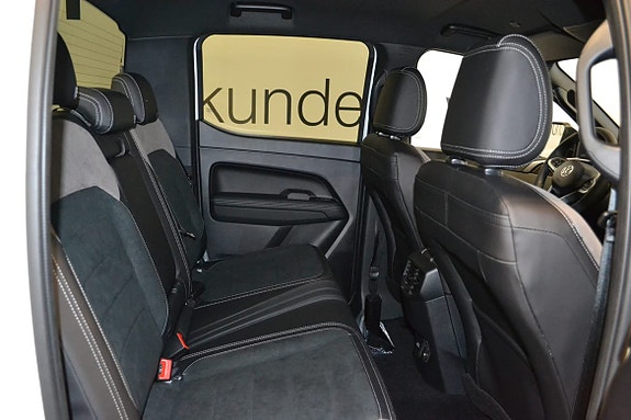 Volkswagen Amarok 9 of 10
