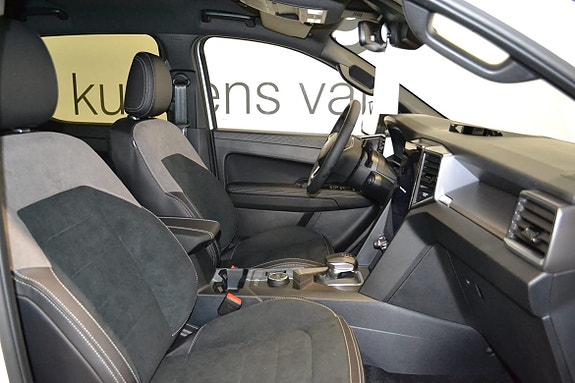 Volkswagen Amarok 8 of 10