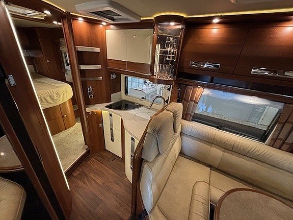 Carthago CHIC E-LINE I 51QB 6 of 17