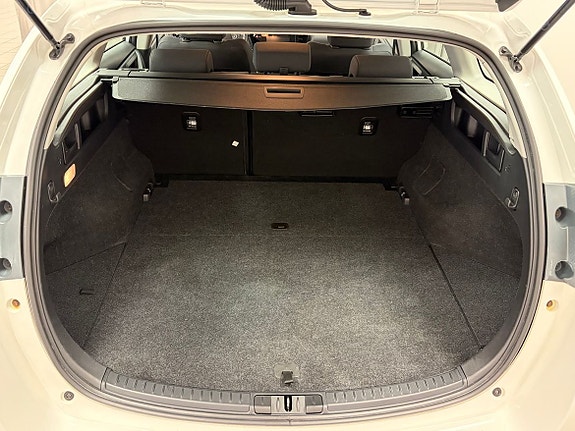 Toyota Auris 18 of 19