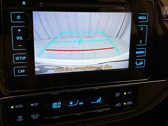 Toyota Auris 12 of 19