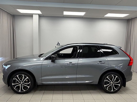 Volvo XC60 2 of 25