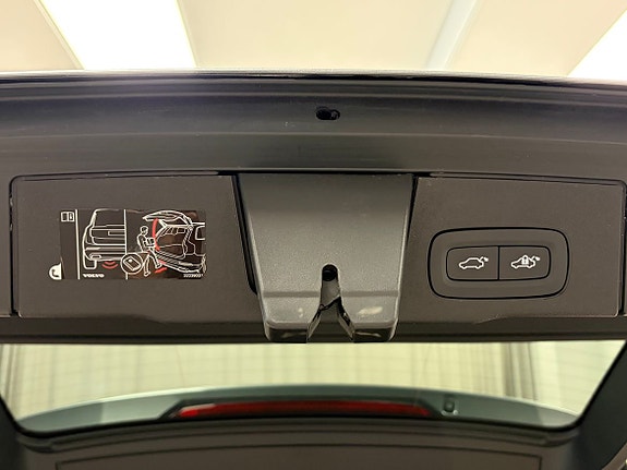 Volvo XC60 23 of 25