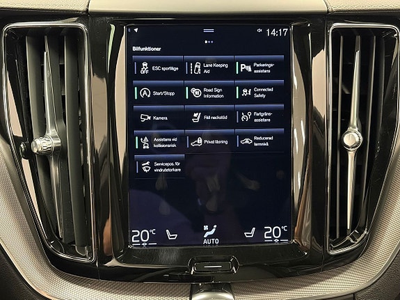 Volvo XC60 15 of 25