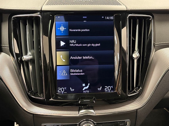 Volvo XC60 13 of 25