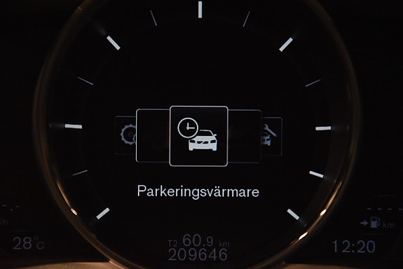Volvo V60 16 of 21