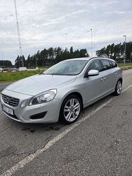 Volvo V60 4 of 7
