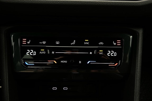 Volkswagen Tiguan 18 of 29