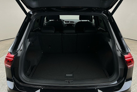 Volkswagen Tiguan 14 of 29