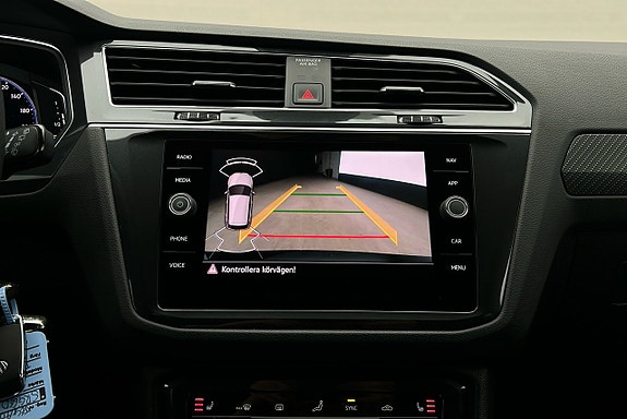 Volkswagen Tiguan 25 of 29